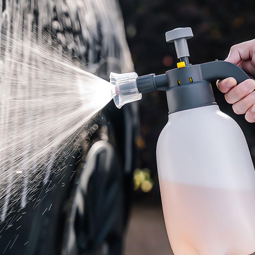 Kids Outdoor Water Sprinkler - 2L Car Wash Spray Bottle Wash